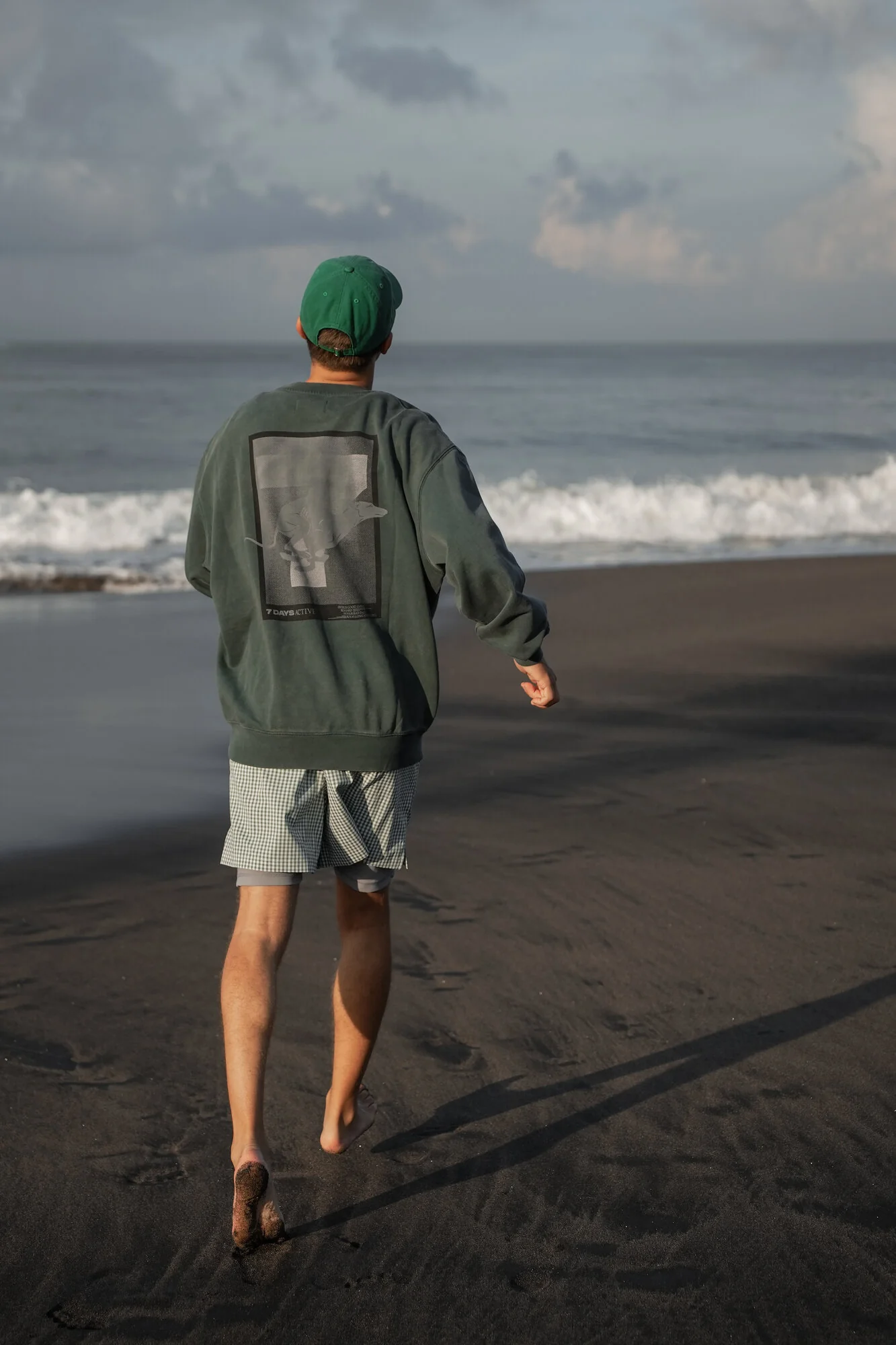 Regular sweatshirt - 065 Dusty Green - Image 9