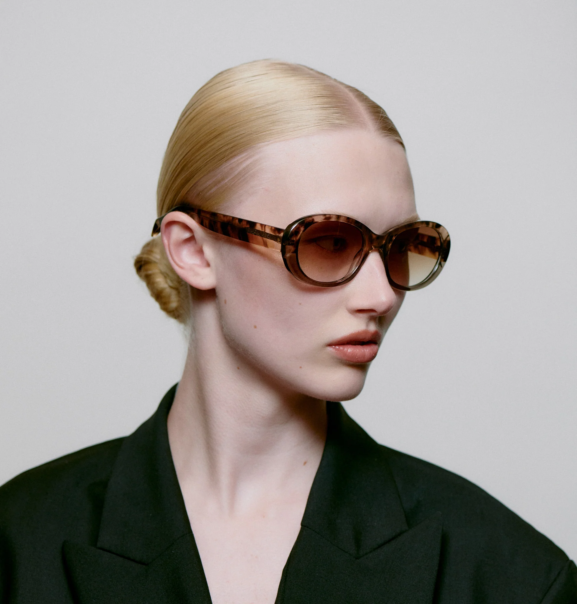 Anma solbrille - Coquina/Grey transparent - Image 7