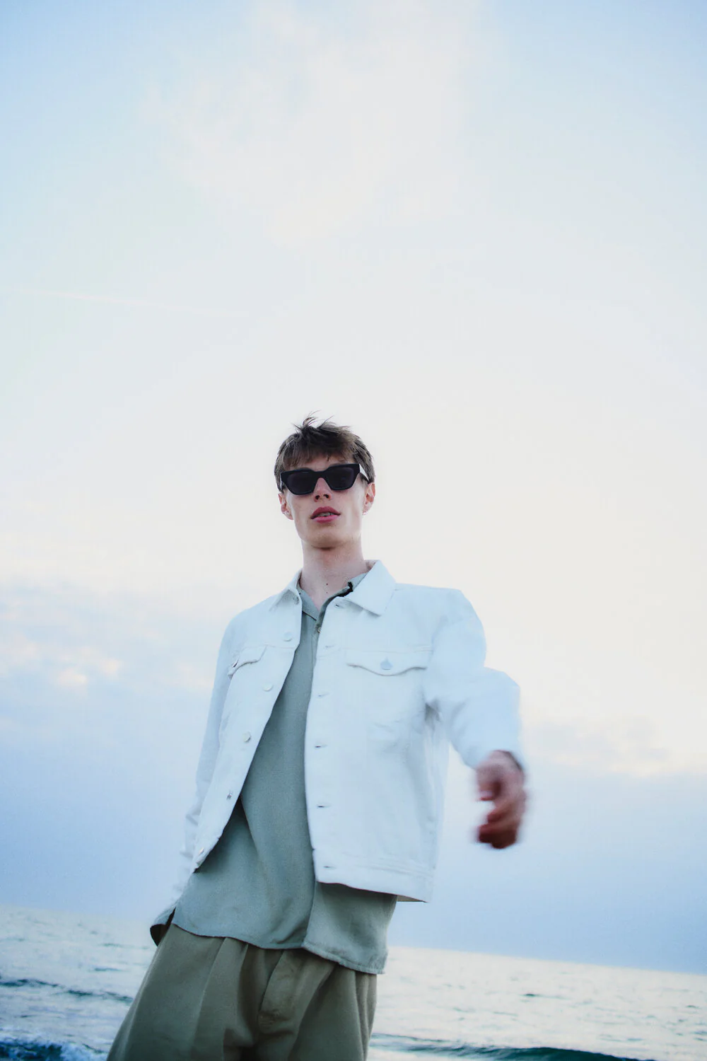 Kaws solbrille - sort - Image 9