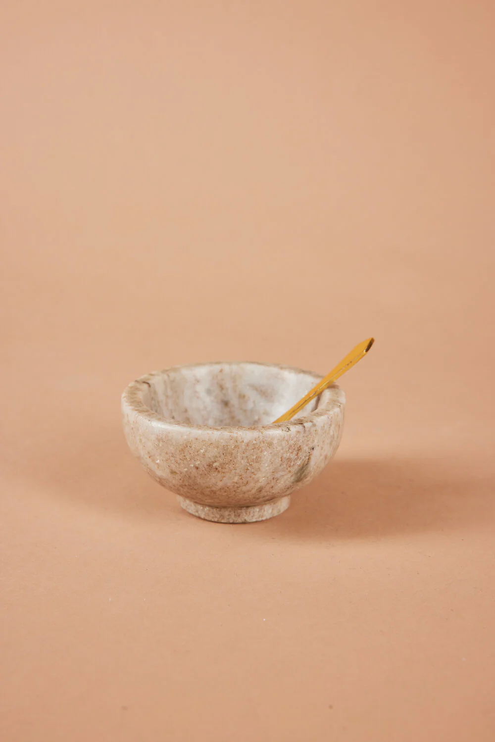 Saltskål i marmor med guldske, beige - Ø:7,5 cm. - Image 2