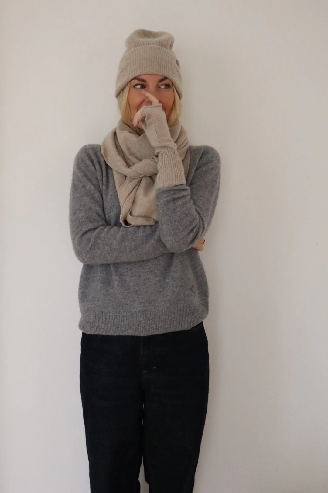 Triangle Cashmere halstørklæde - Sand Mel - Image 2