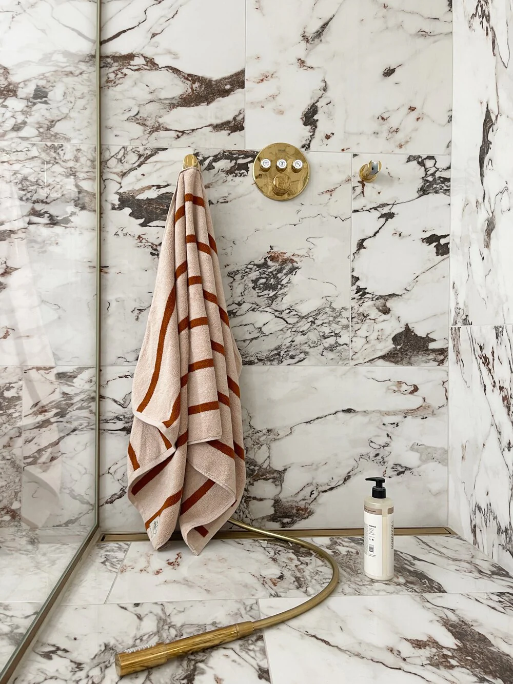 Stripe håndklæde - Karamel/Terracotta - Image 2