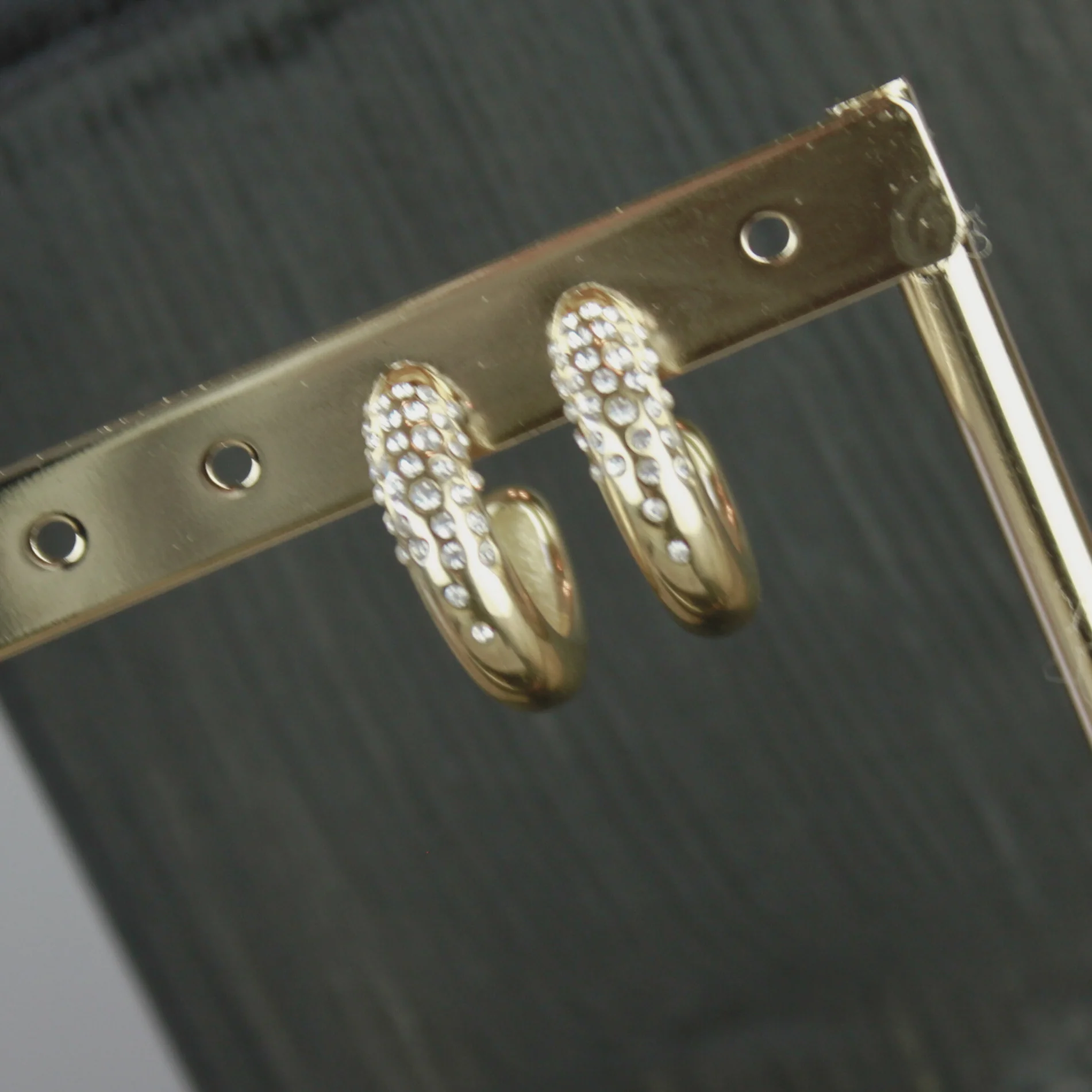 Joy Clear Top CZ hoops - forgyldt - Image 3