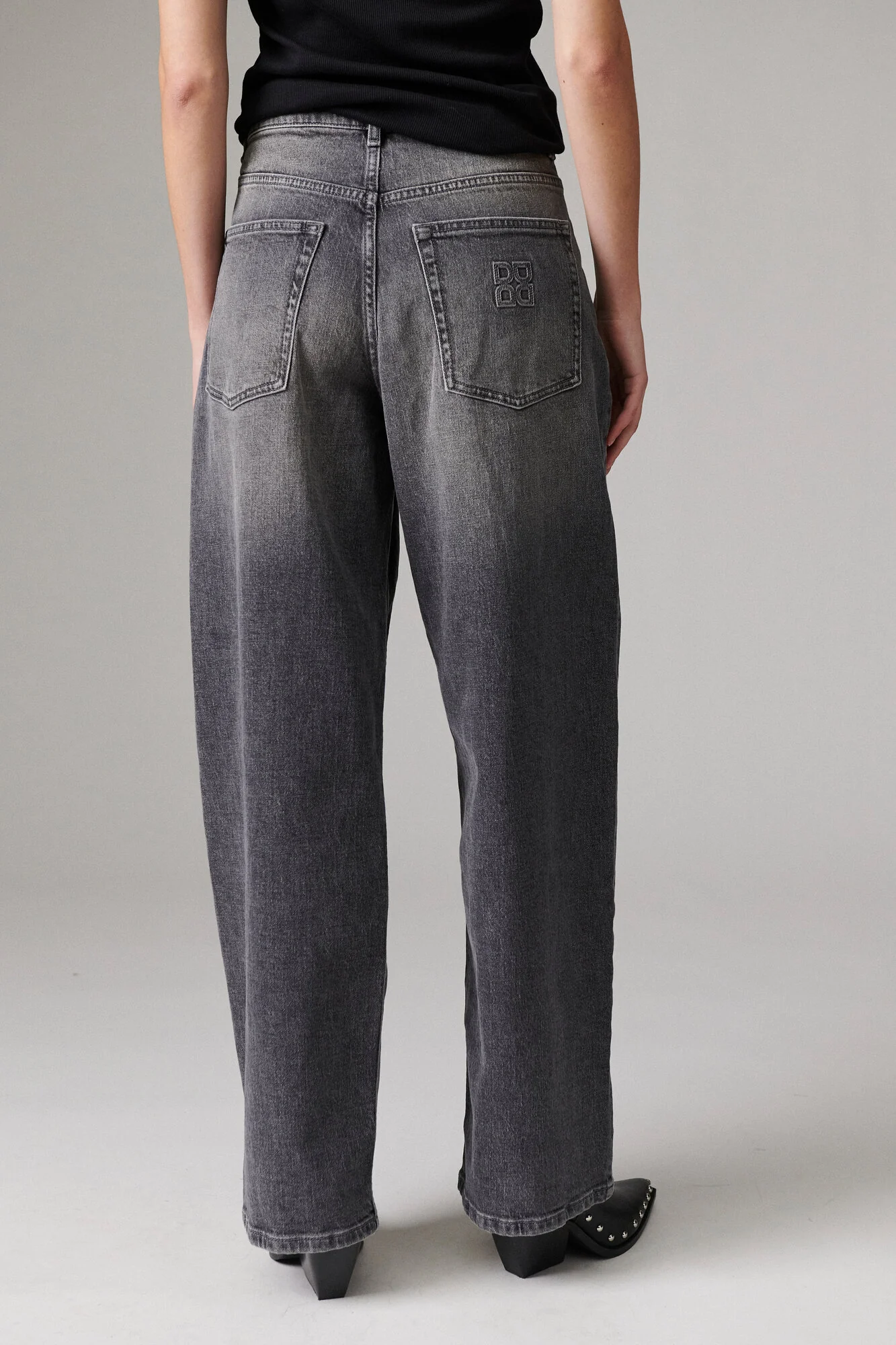 Andi Assymetric jeans - 500182 LIGHT GREY - Image 3