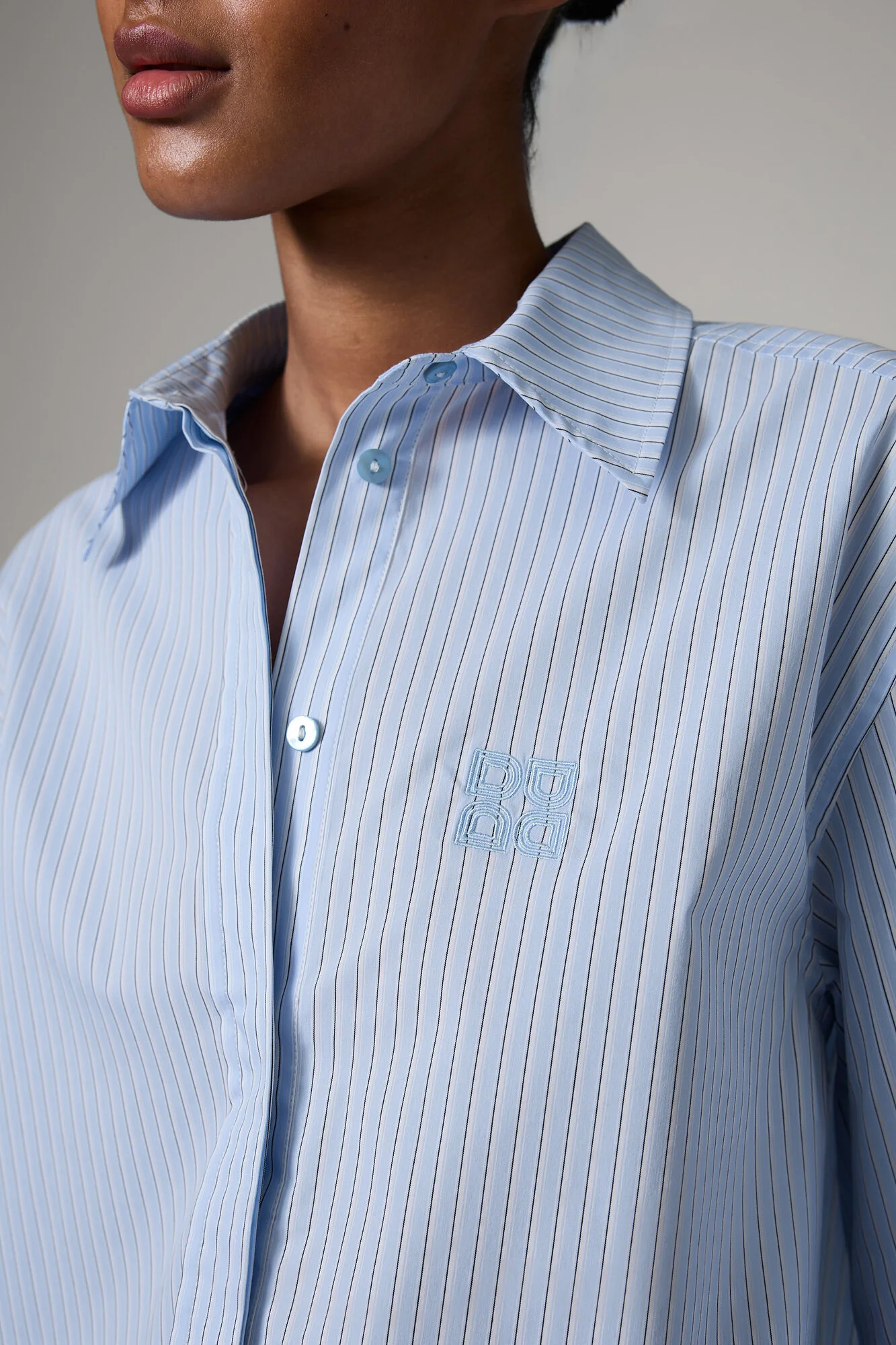 Zoe Daylounge Stripe skjorte - Chambray Blue - Image 6