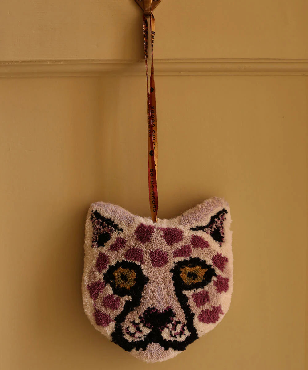 Lilly Leopard Head vægdekoration - lila - Image 2