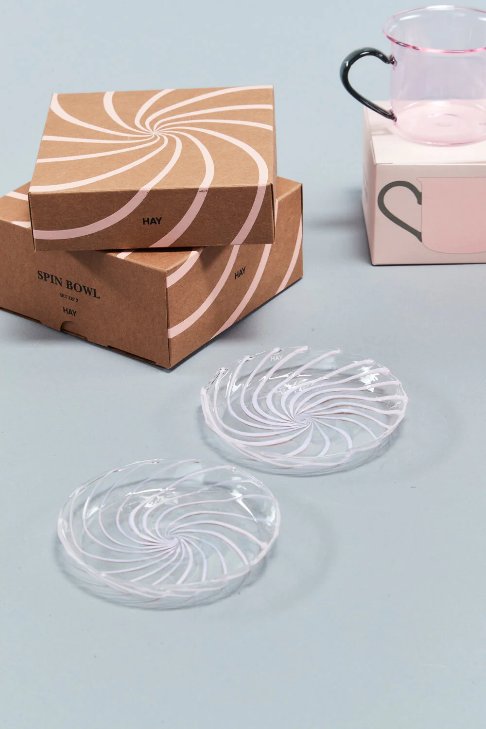 Spin Saucer, sæt af 2  - Clear with pink stripe - Image 4