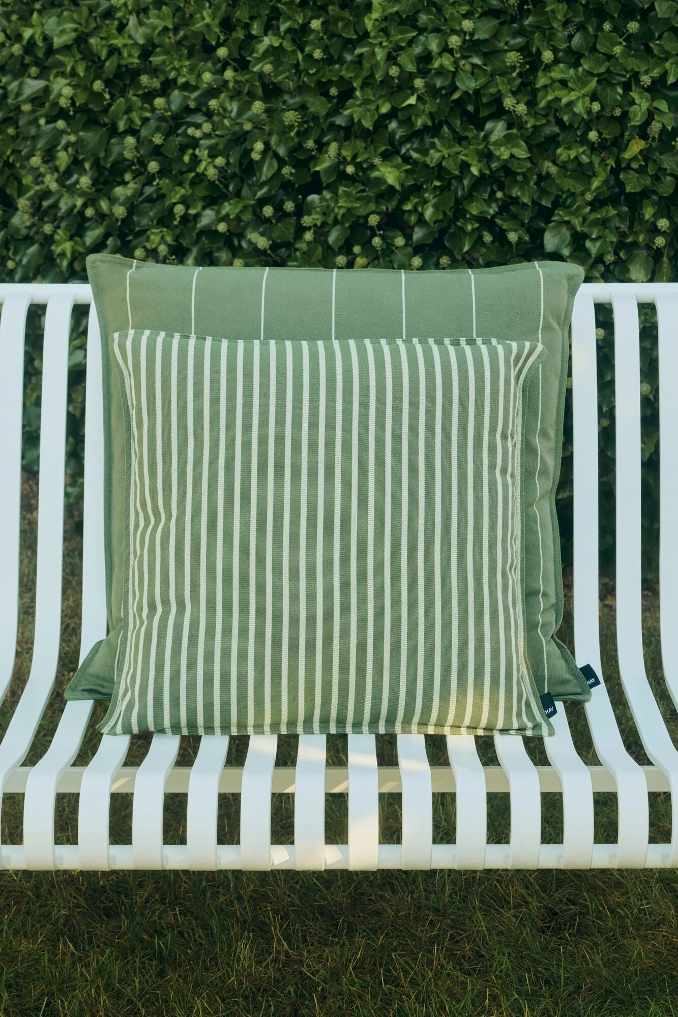 Terrazza pudebetræk, 50x50 cm - Olive Bold Stripe - Image 2