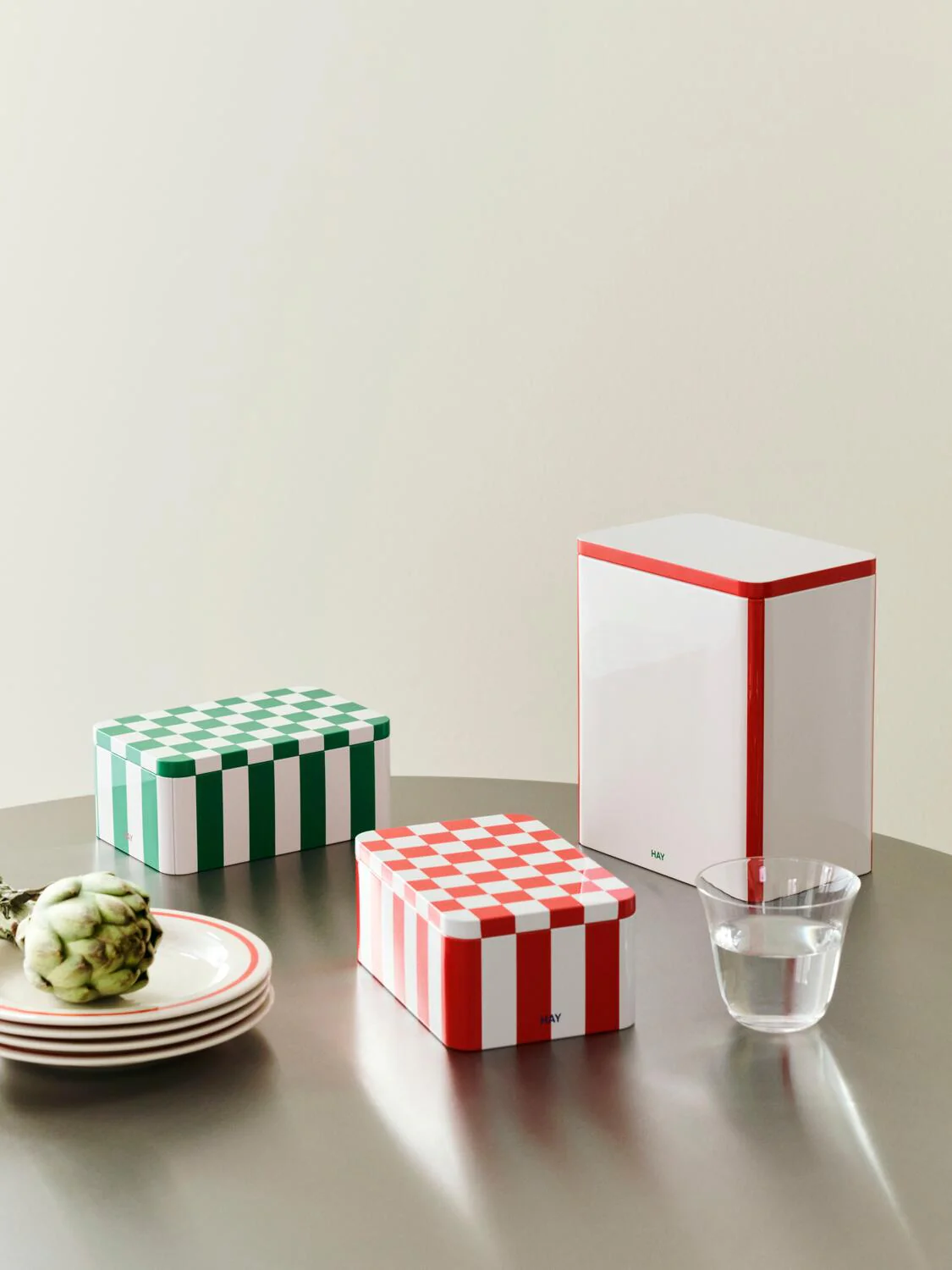 Tin beholder, L17 cm - Red and Off-white - Image 2