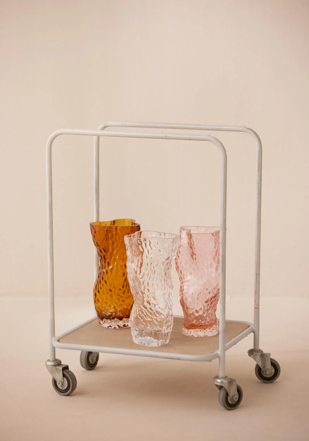 Ostrea Rock Glass vase - Amber - Image 6