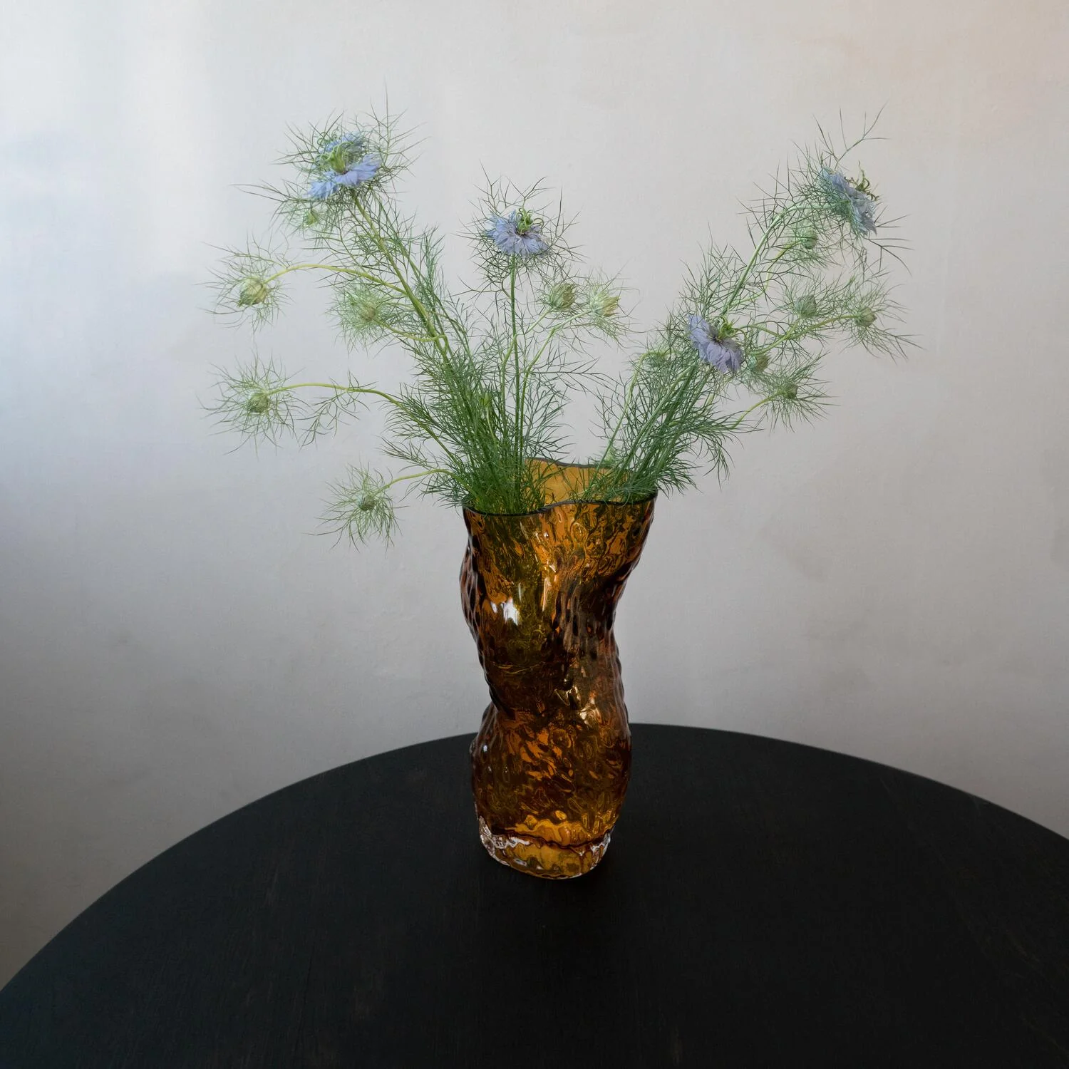 Ostrea Rock Glass vase - Amber - Image 8