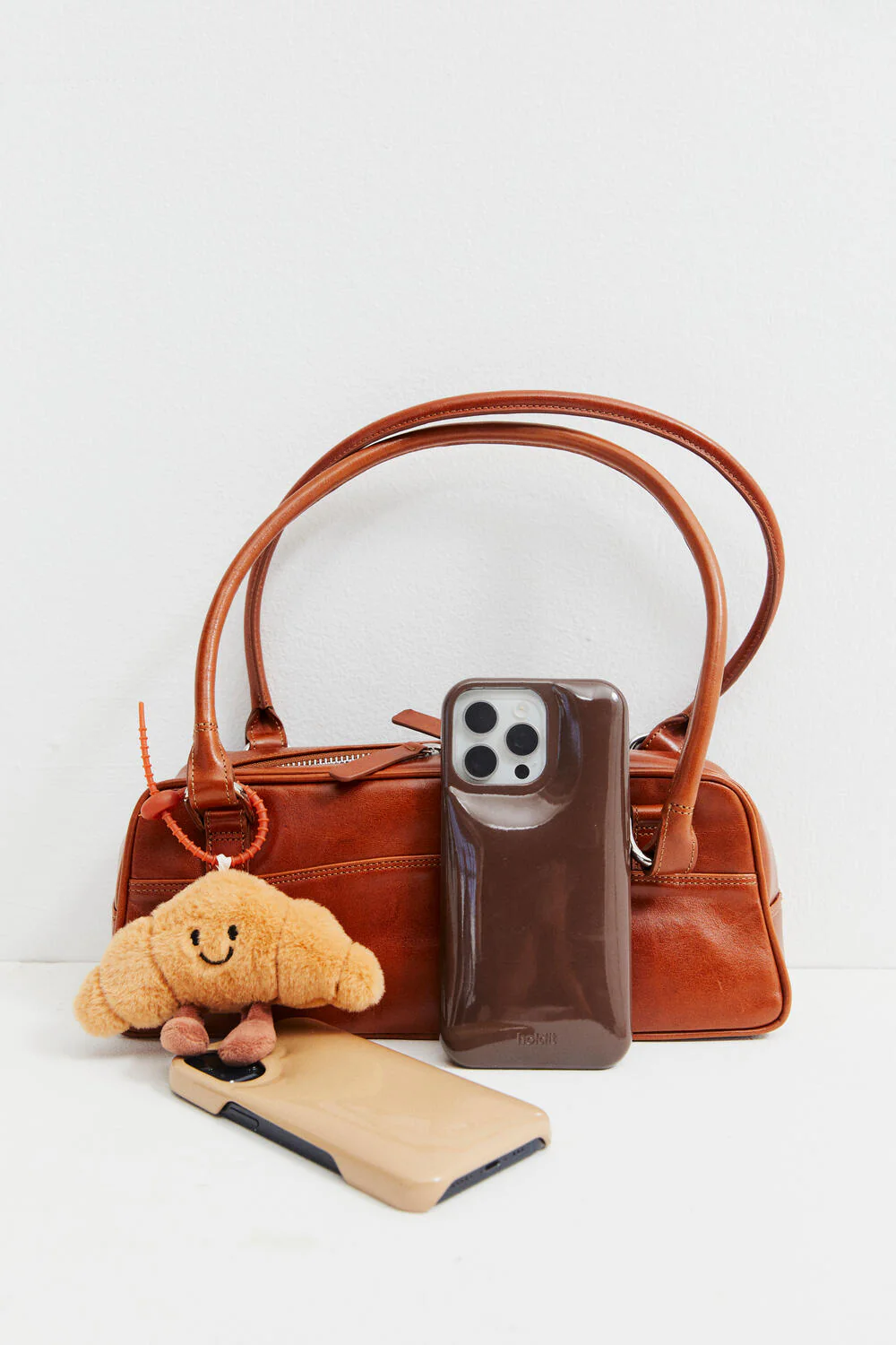 Puffy iPhone cover - Chocolate - Image 2