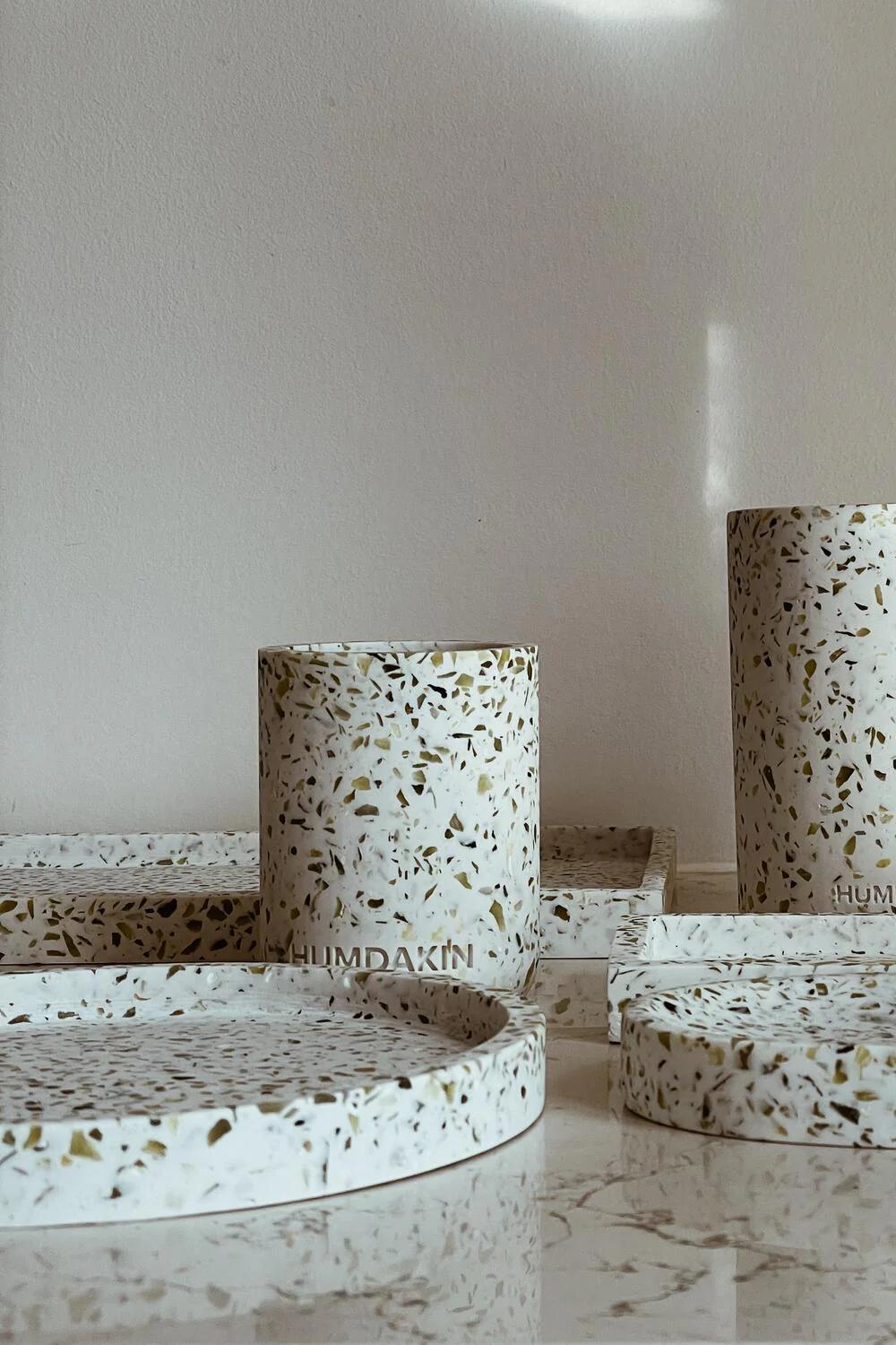 Terrazzo rund bakke - natural - Image 2