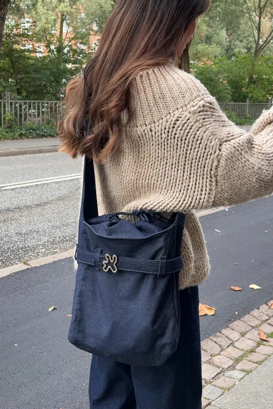 DENIM crossbody taske - blå - Image 4