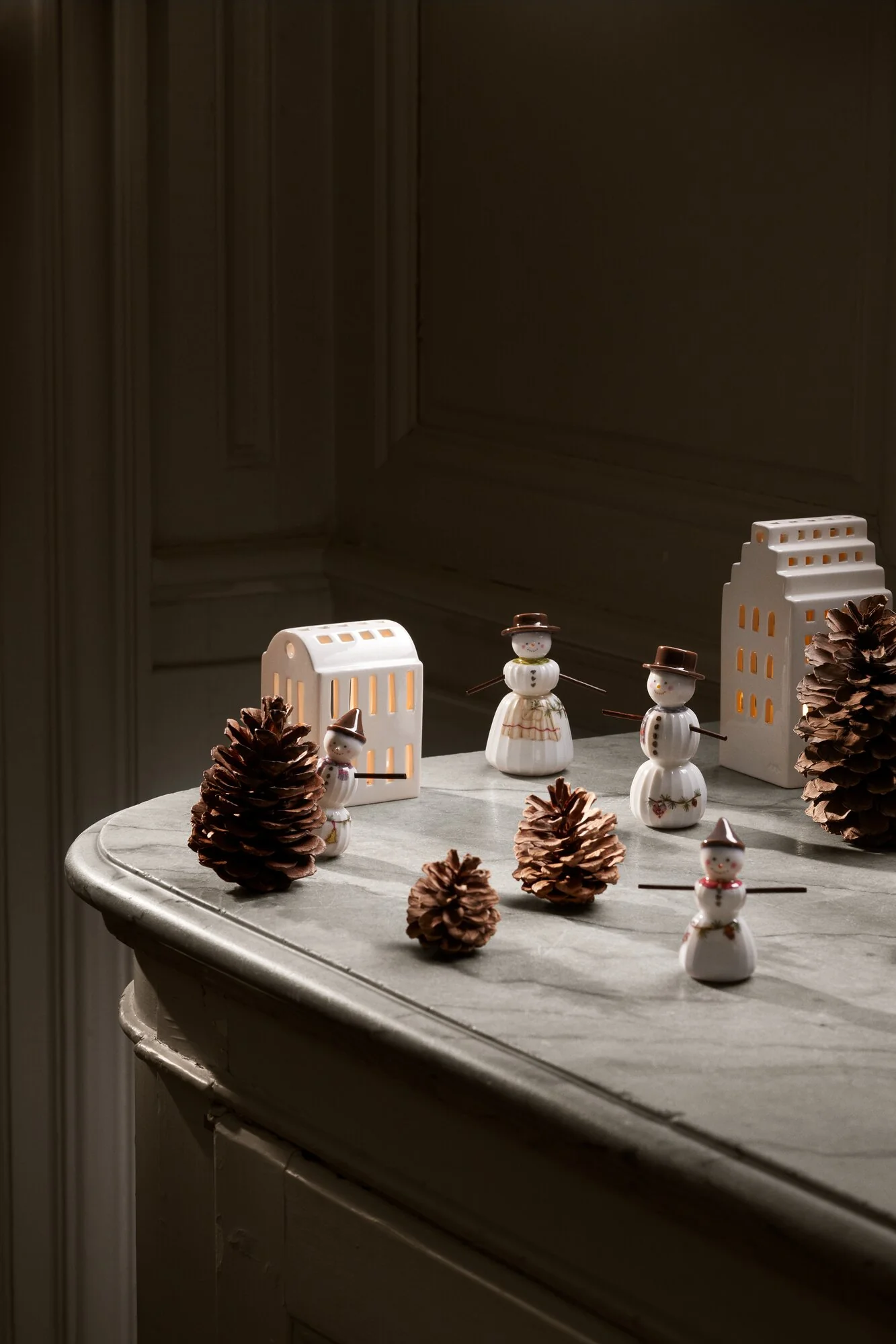 Hammershøi Christmas Snekone - H11 cm. - Image 2