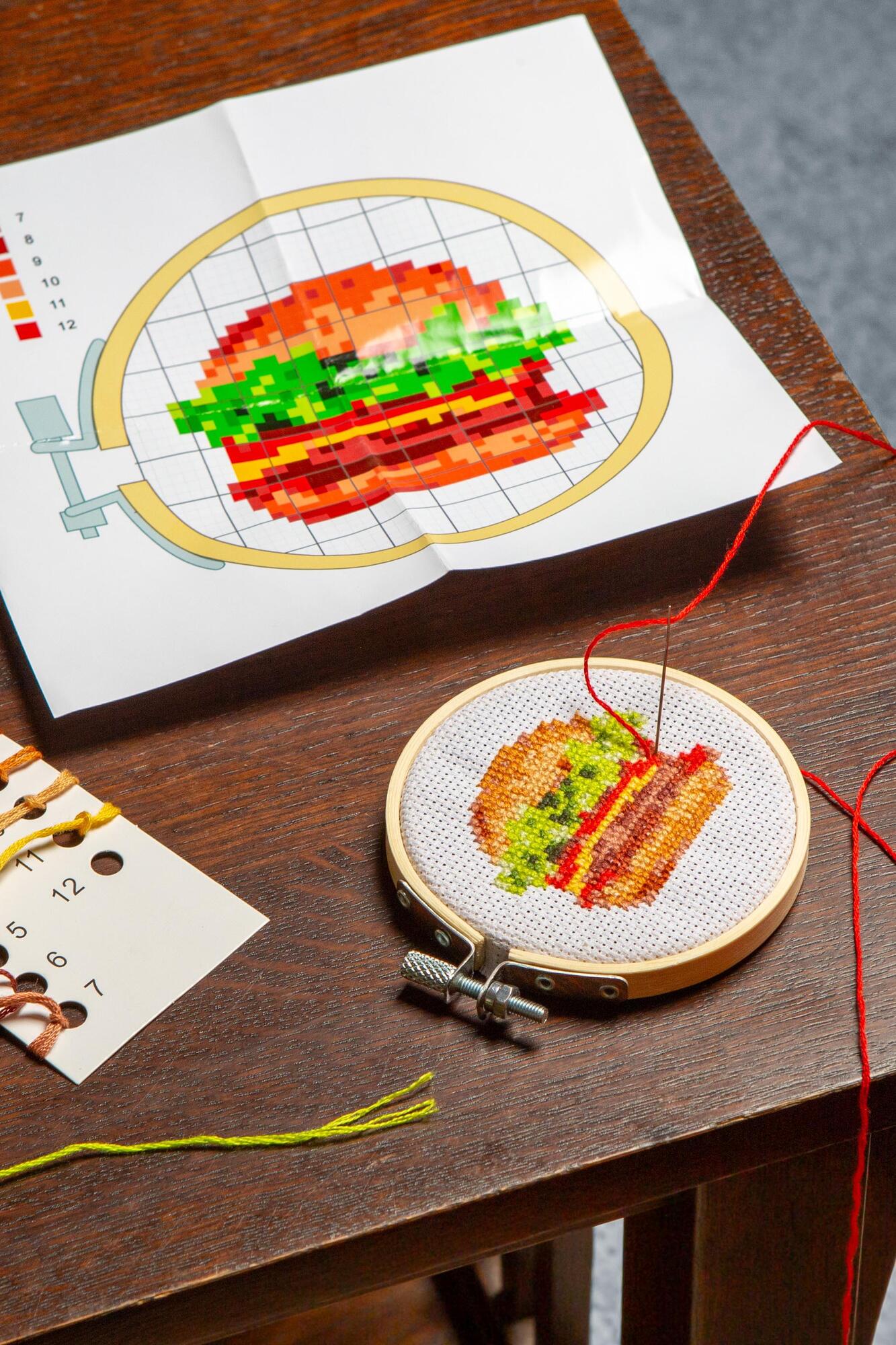 Burger broderikit - Ø9 cm - Image 3