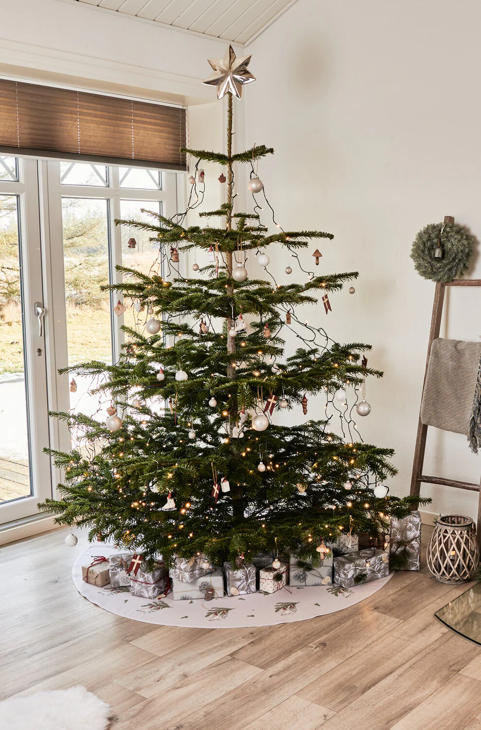 Nisserik juletræstæppe - Ø140 cm. - Image 2