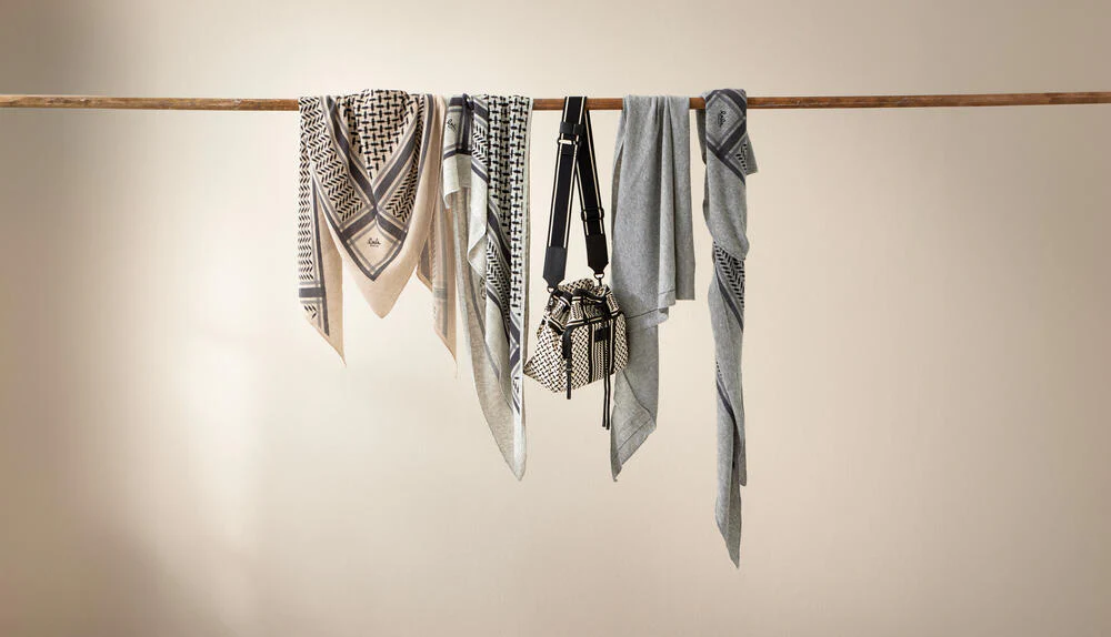 Triangle Solid M tørklæde - City/Middlegrey Melange - Image 3