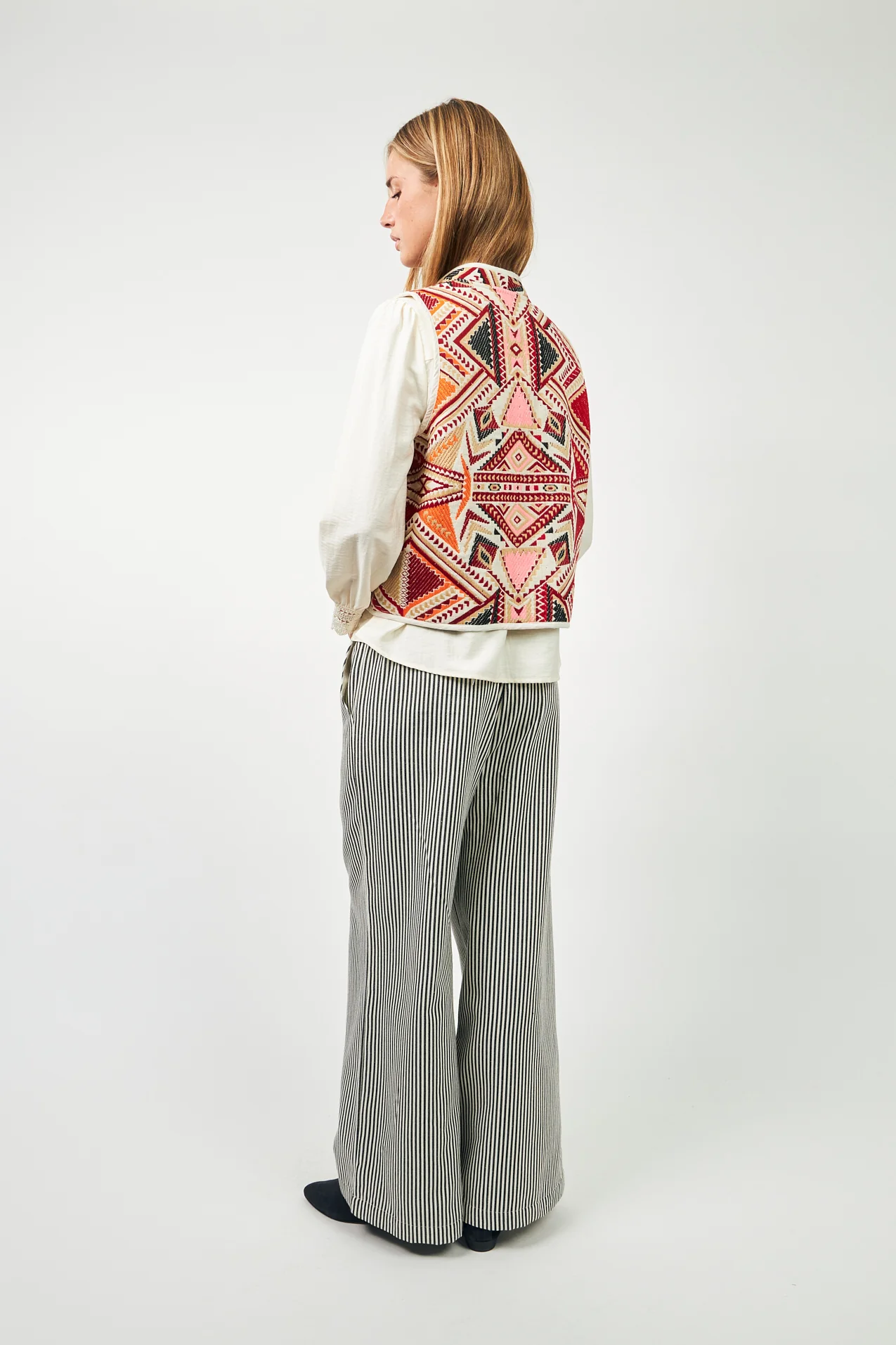 Cairoll vest - Red Multi - Image 4
