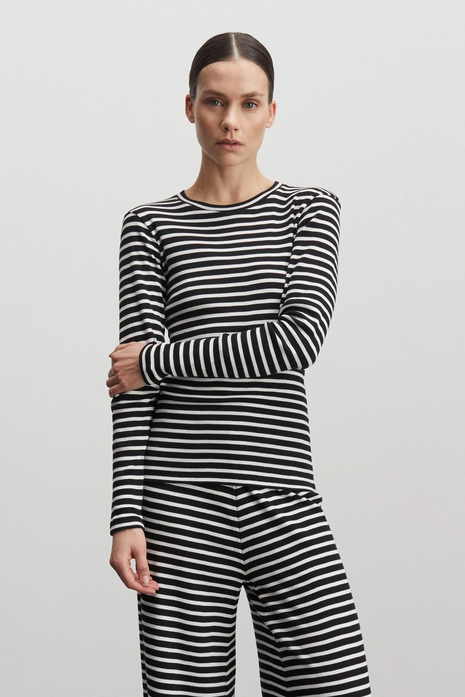 2X2 Cotton Stripe Tuba langærmet t-shirt - Black/White Alyssum