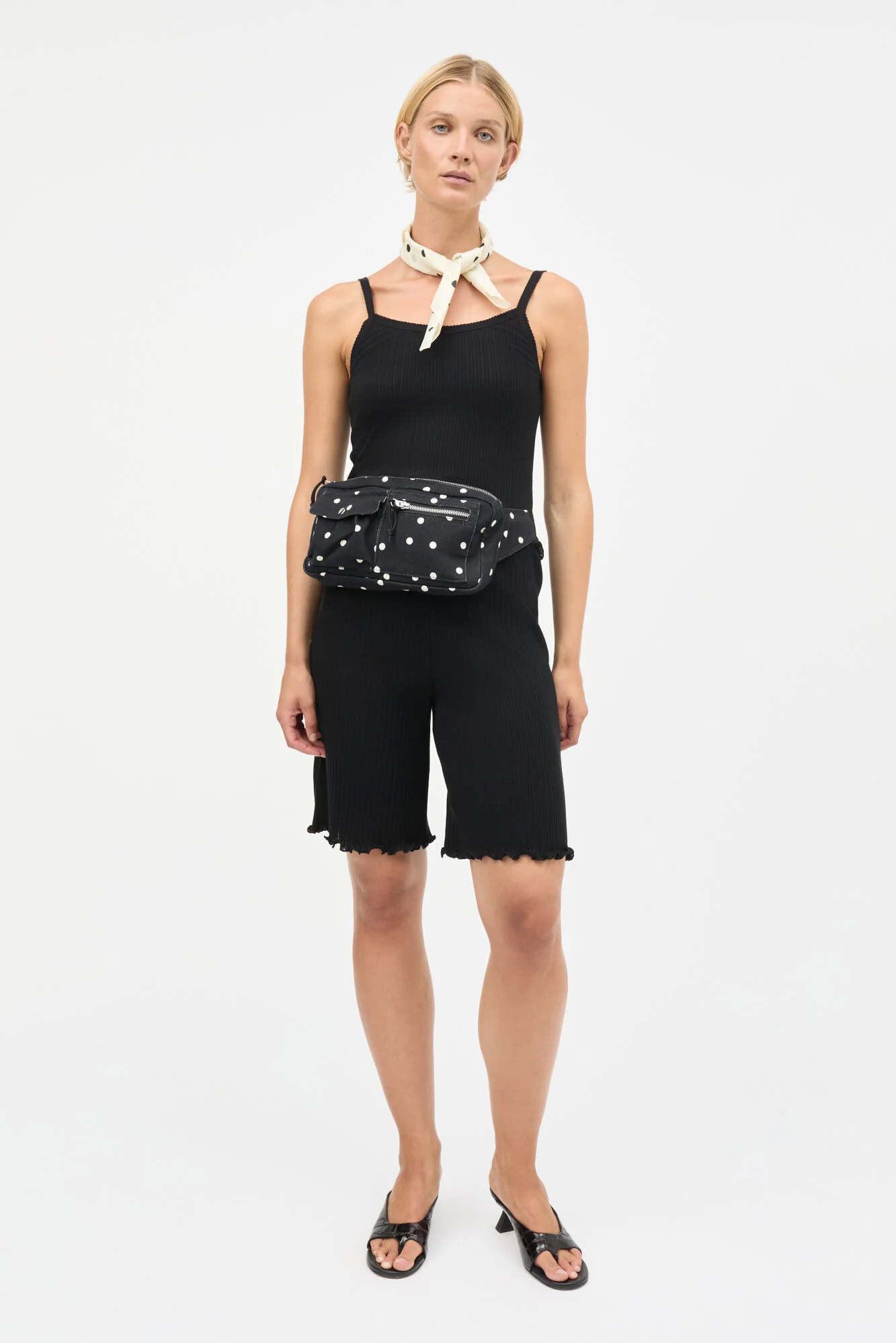 Pointella Lilly shorts - sort - Image 5