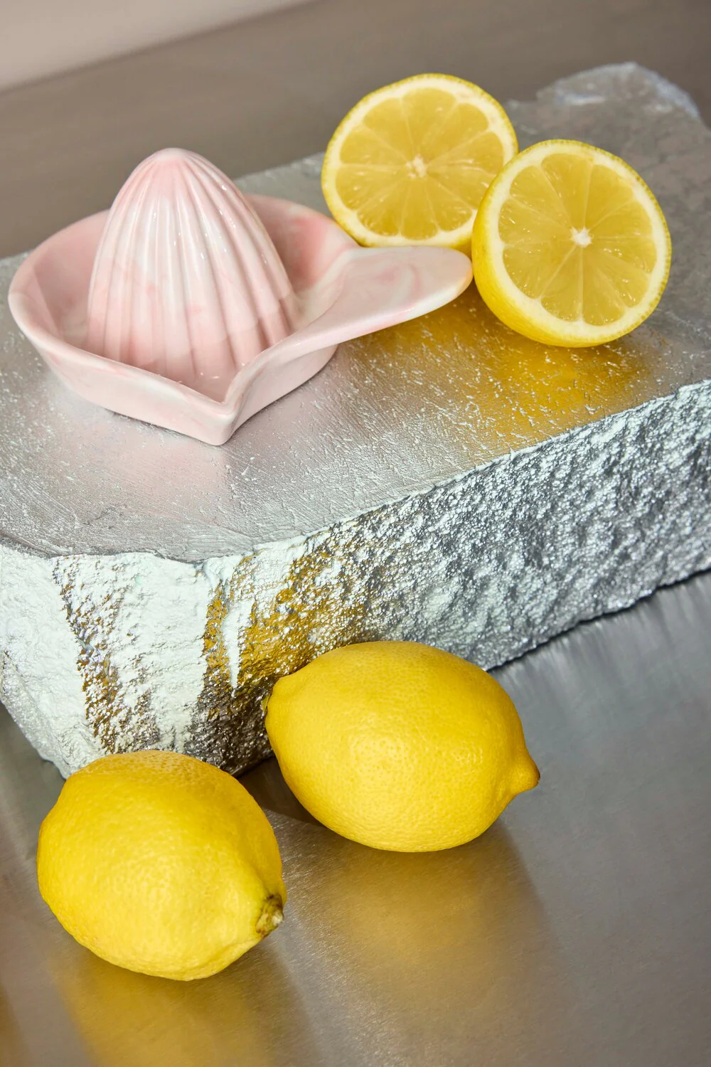 Citronpresser i marmor look - lyserød/hvid - Image 2