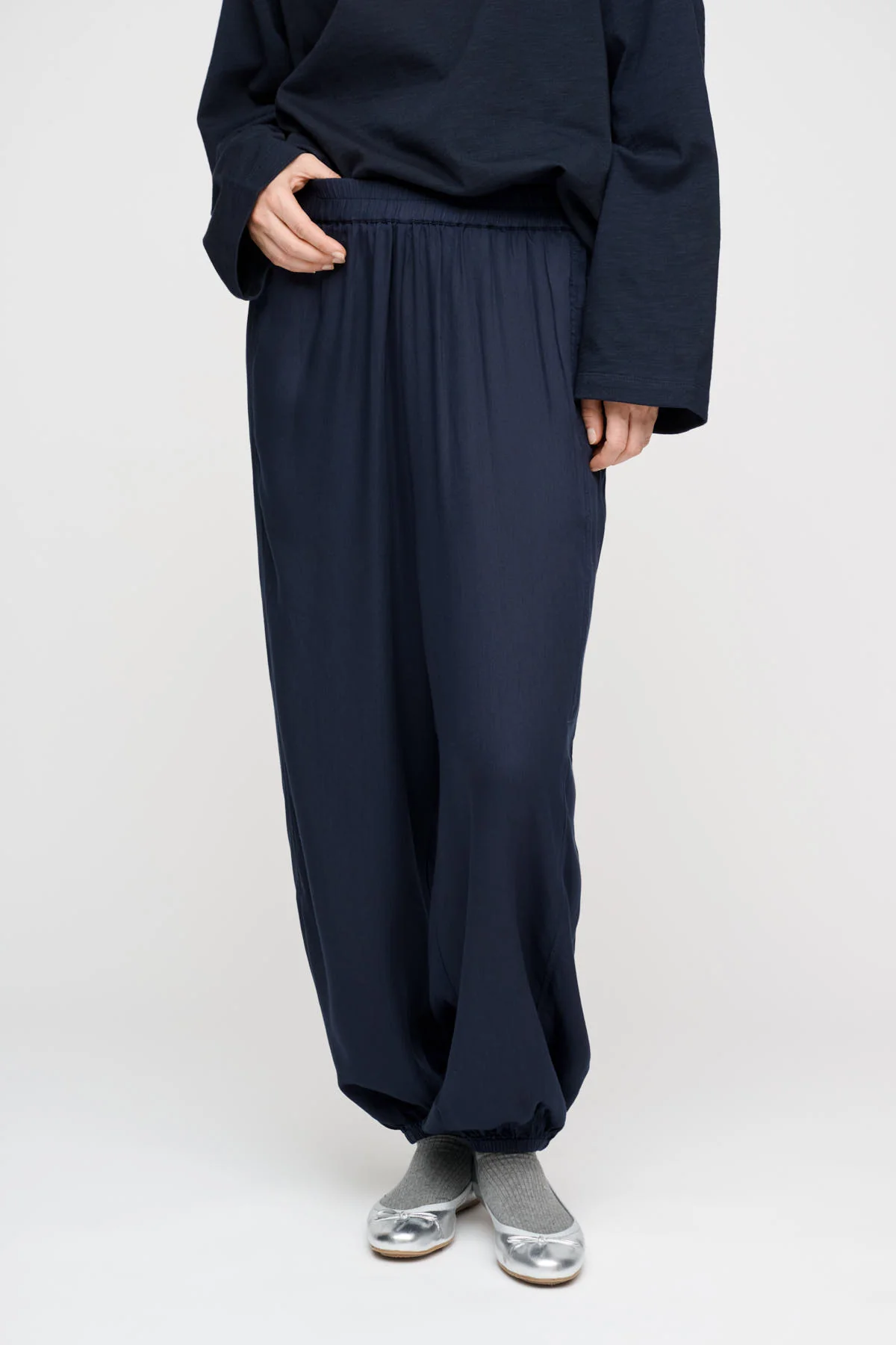 Free Silky bukser - Dark Navy - Image 3