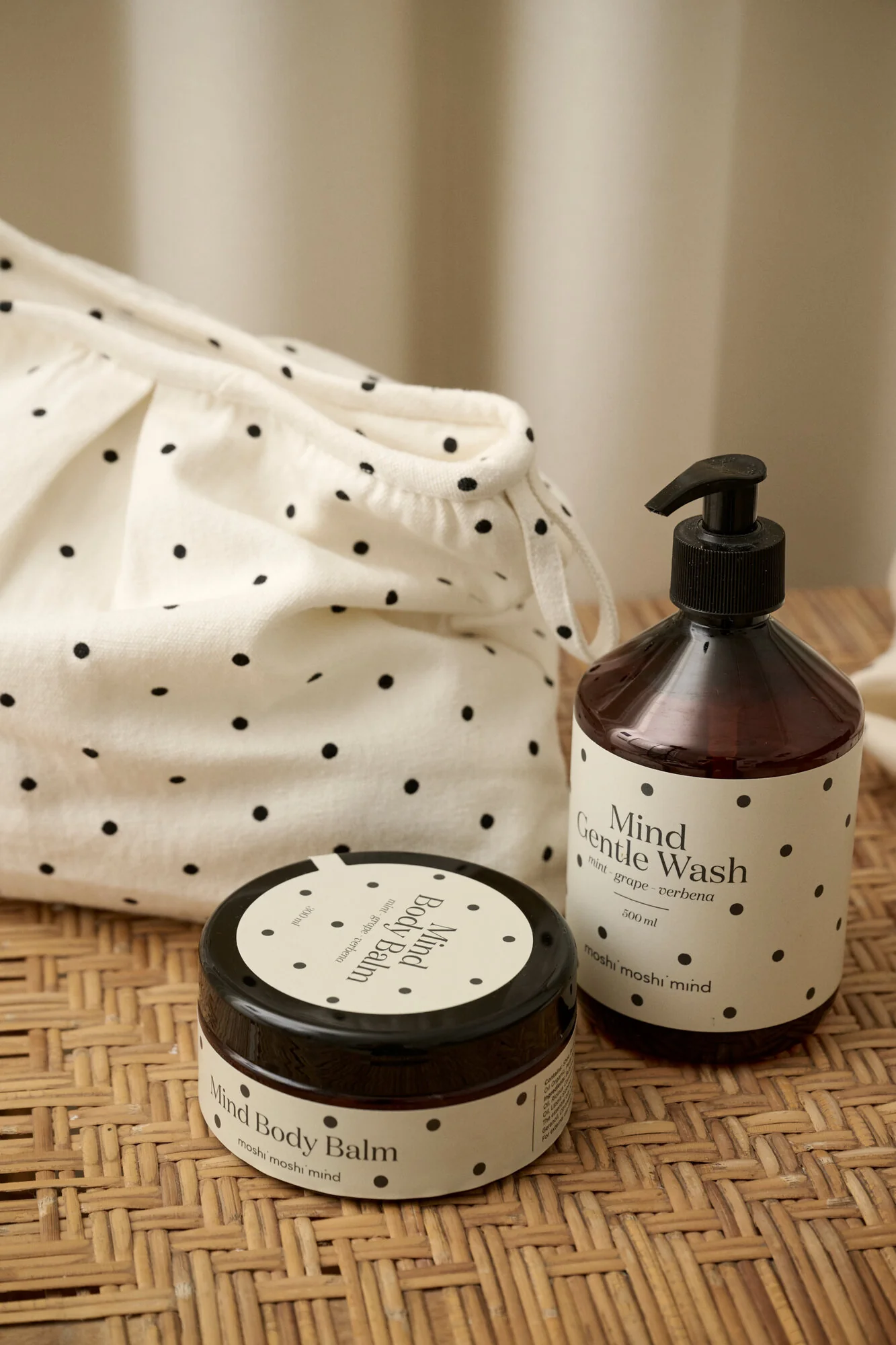 Toilettaske - Ecru/Black Dots - Image 4