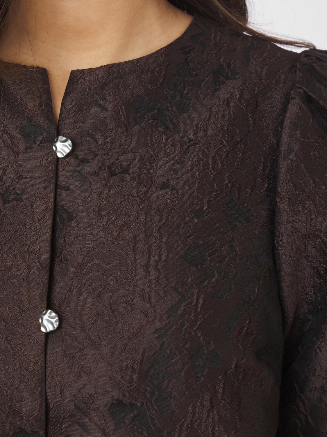 Aisa Brocade bluse - mørkebrun - Image 6