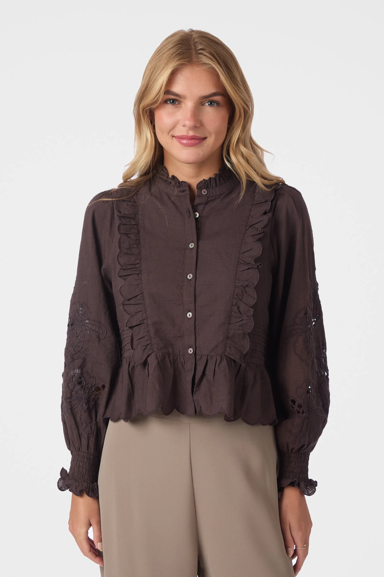 Petrine Embroidery bluse - mørkebrun