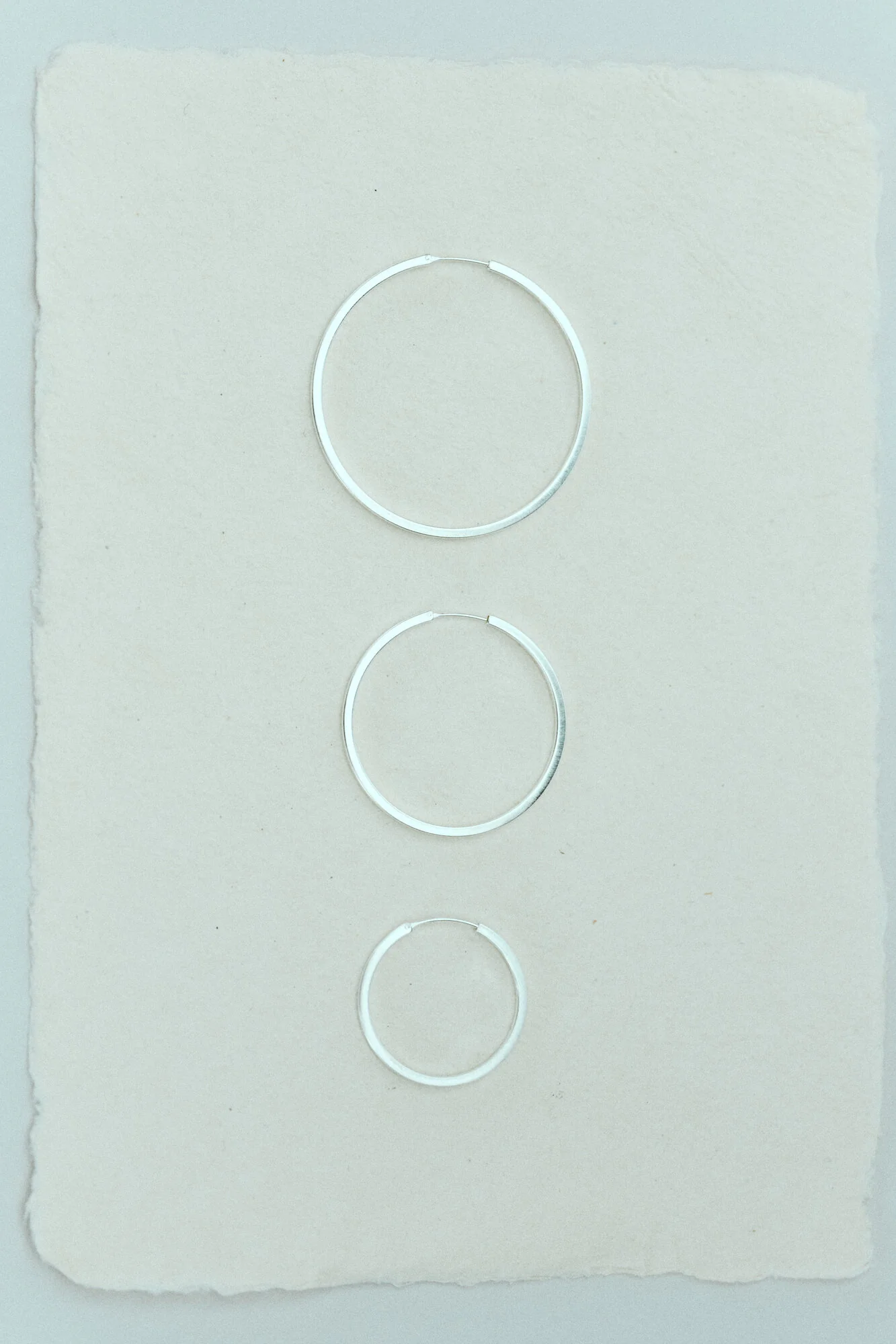 Circle Line hoops, sølvbelagt - Ø3 cm - Image 3