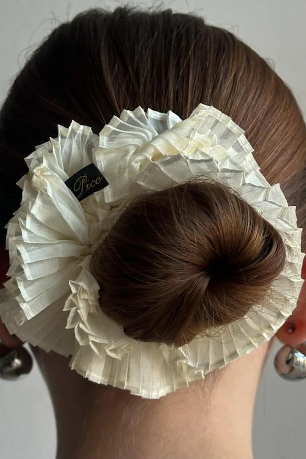 Pleat scrunchie - Ivory - Image 3