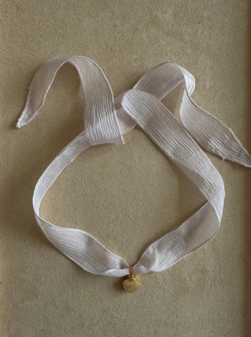 Shelly String halskæde - Ivory/forgyldt - Image 3