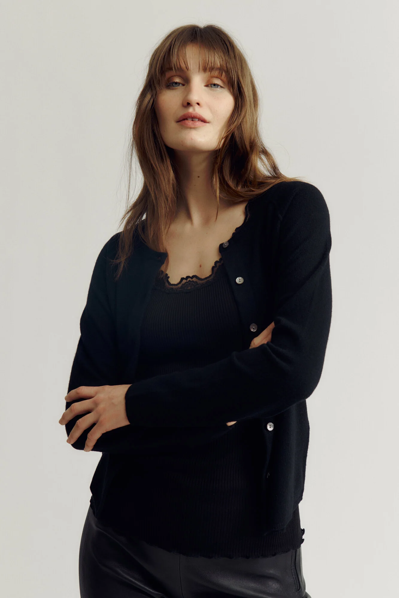 RWLaica Cashmere Raglan Cardigan - sort - Image 3