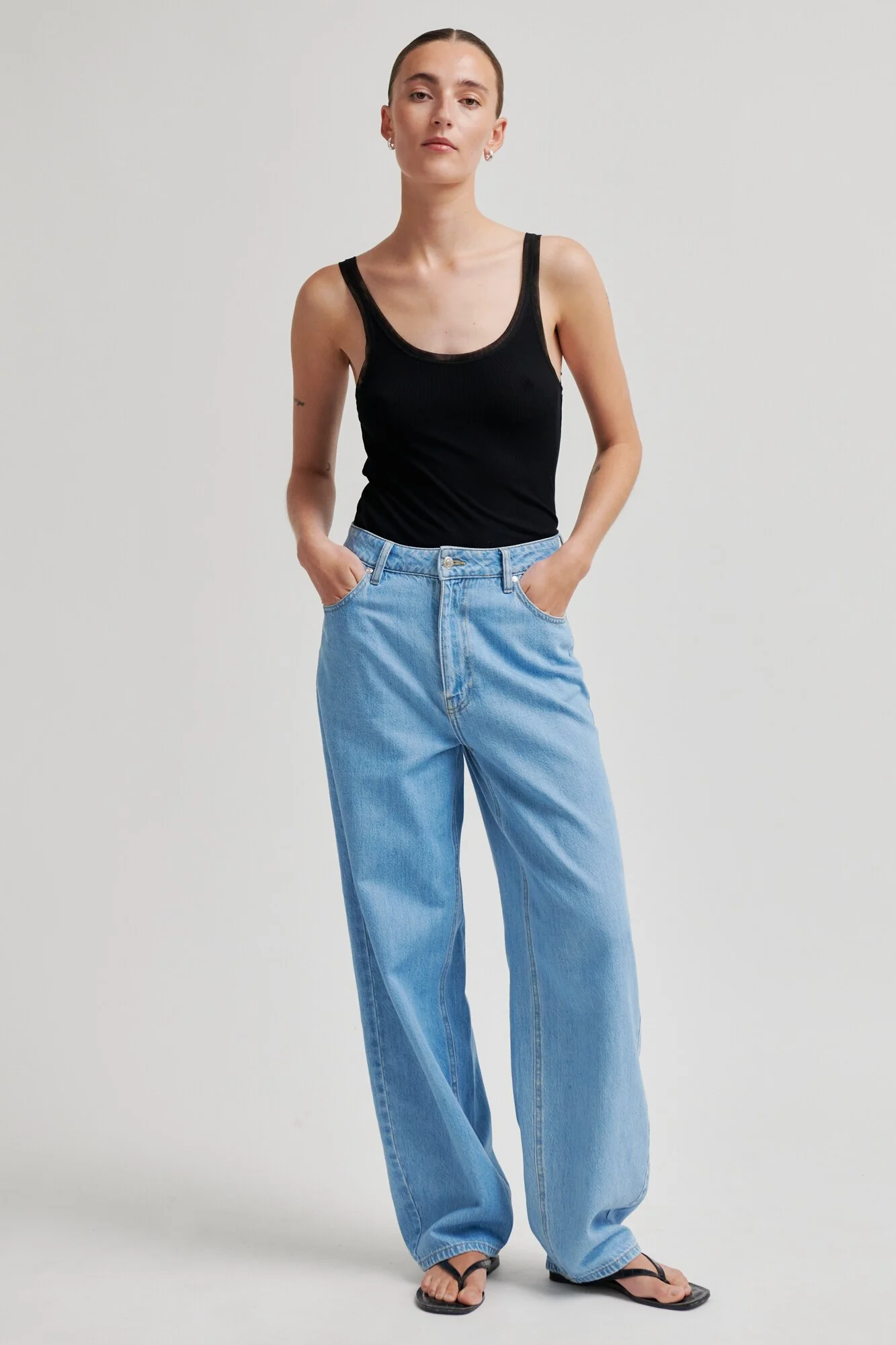 Emilia tanktop - sort - Image 4