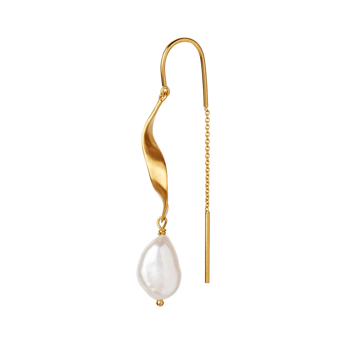 Long twisted with baroque pearl ørering  - forgyldt