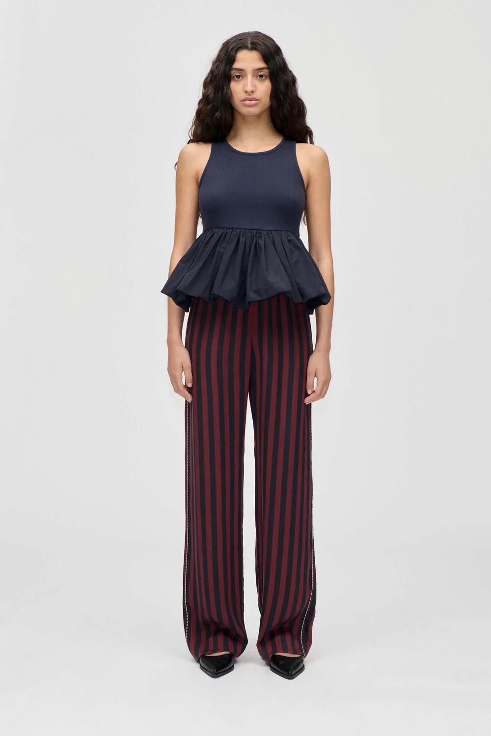 Stribede bukser - Navy and Burgundy Wallpaper Stripes