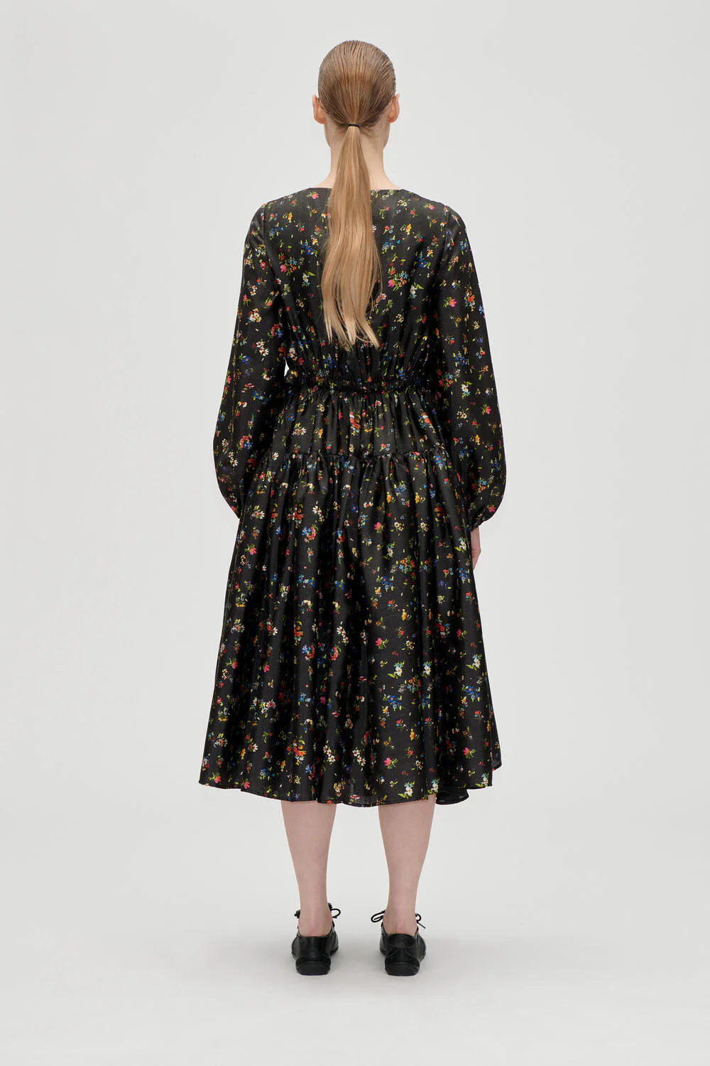 Waist Tie Ruffle midi kjole - Magnolia Garden - Image 3