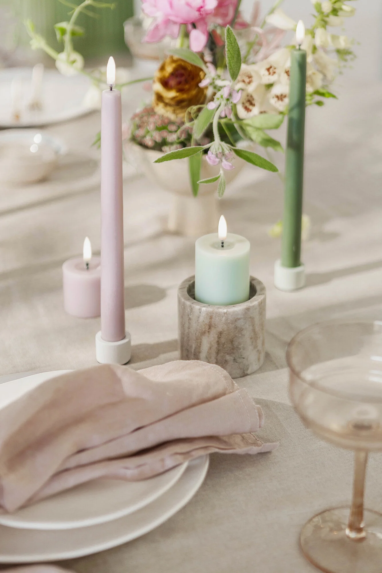LED taper 2-pak kronelys, Light Lavender - H25 cm. - Image 2