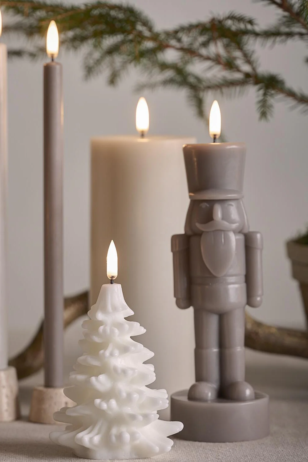 Nutcracker LED lys, Sandstone - H16,5 cm - Image 2
