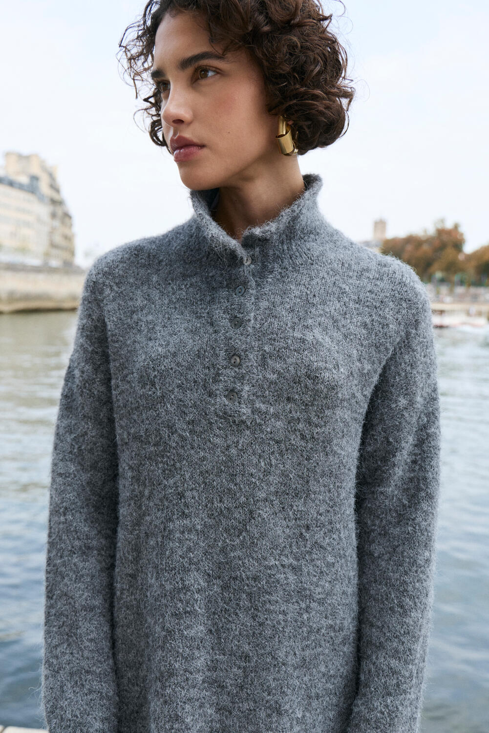 Vinynni Highneck strikkjole - Dark Grey Melange - Image 6