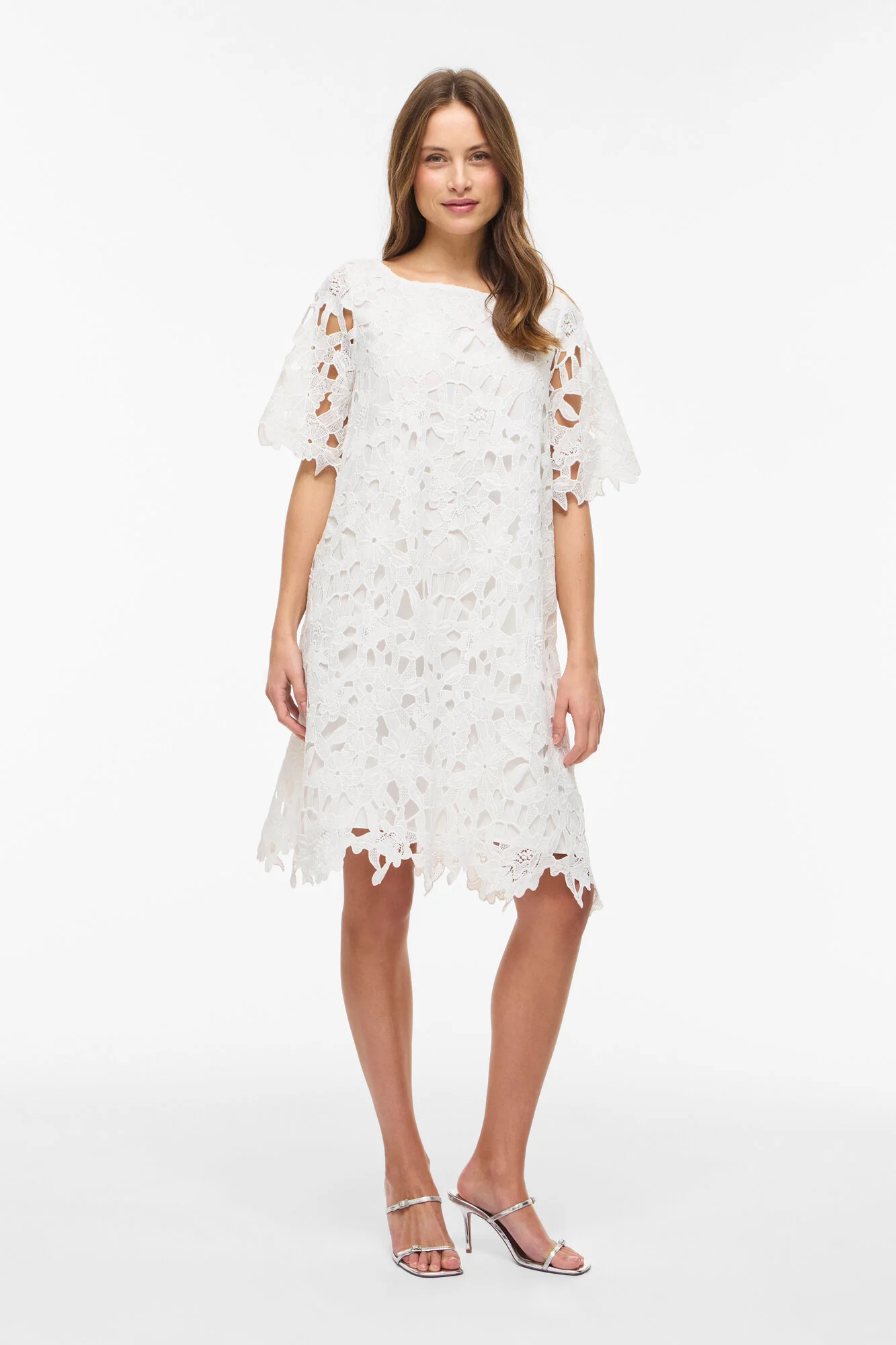 Visienna Boatneck Laceshort kjole - Cloud Dancer